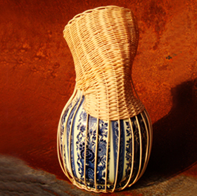 CenterPIECE vase by Daniel Hulsbergen 